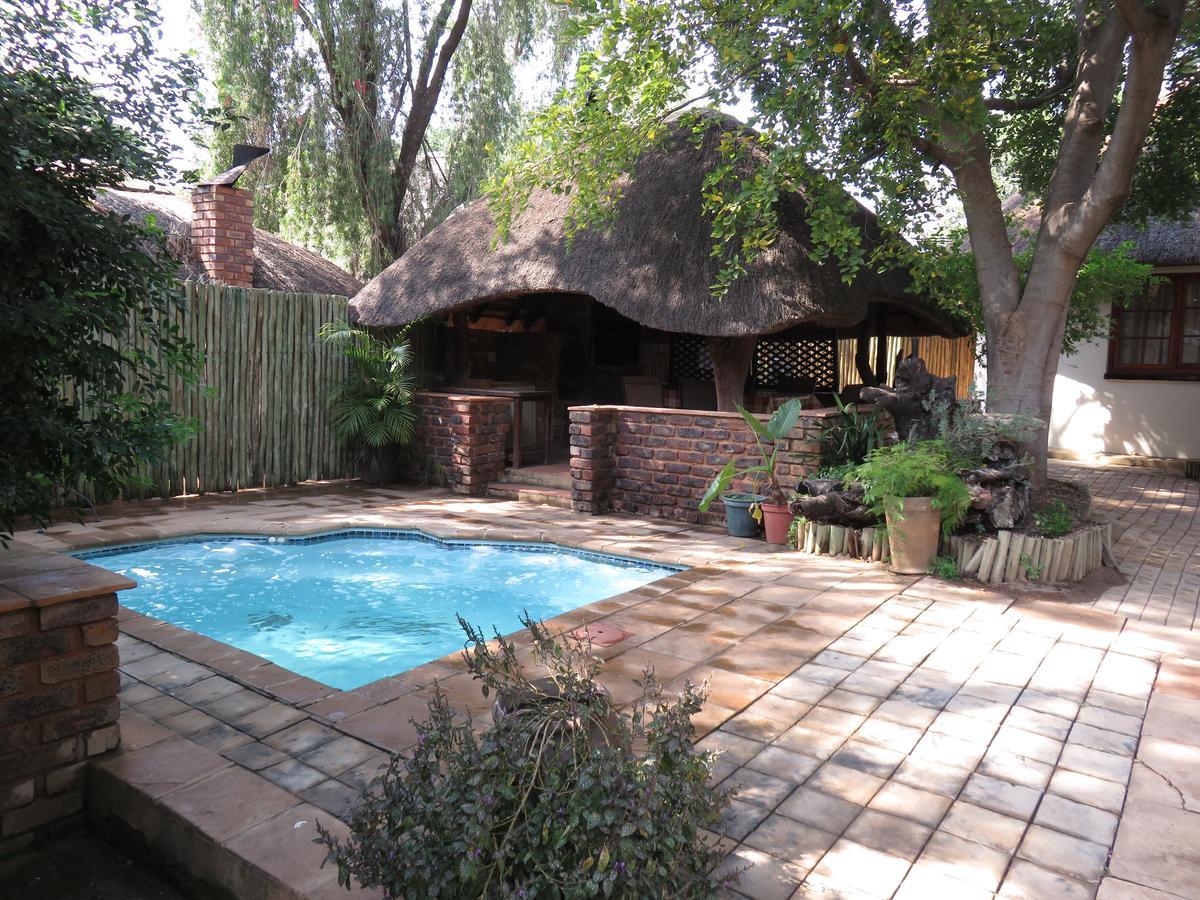 Meerhof Lodge Hartbeespoort Exterior photo