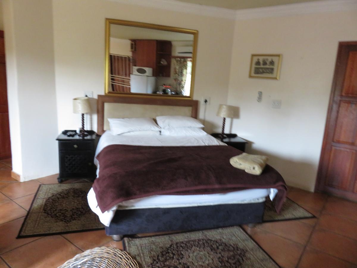 Meerhof Lodge Hartbeespoort Exterior photo